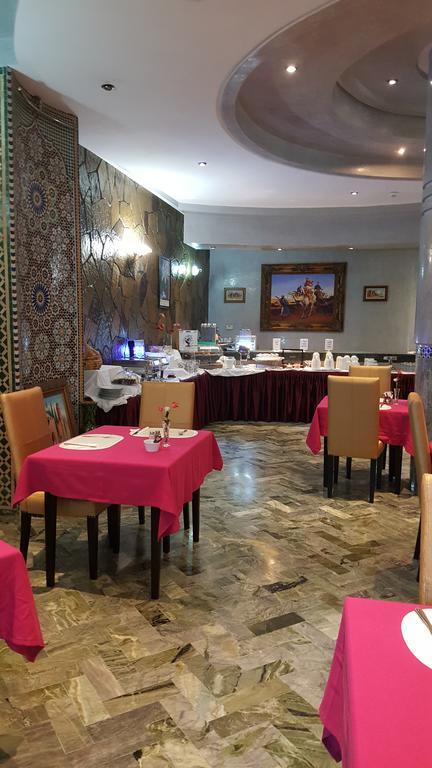 Rania Belmadina Hotel Casablanca Exterior foto