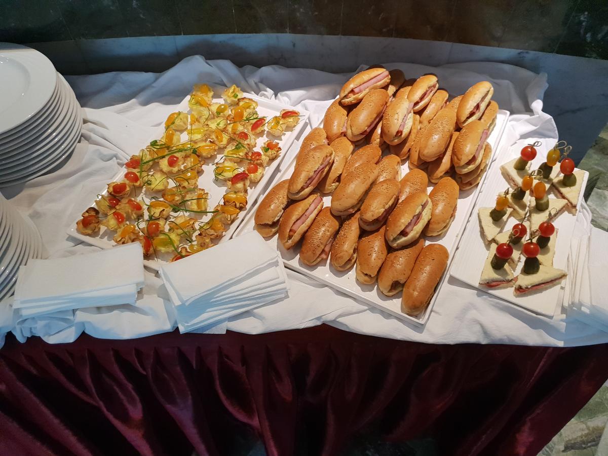 Rania Belmadina Hotel Casablanca Exterior foto
