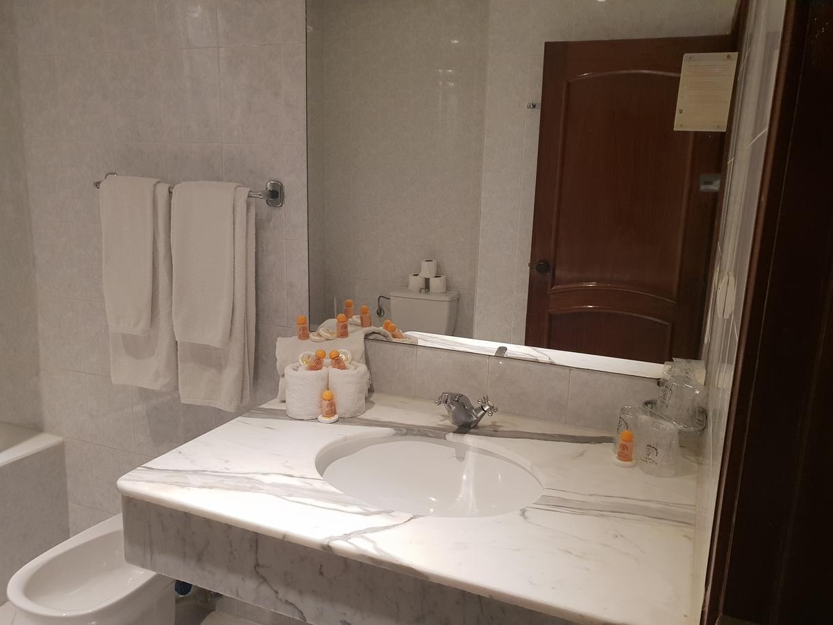 Rania Belmadina Hotel Casablanca Exterior foto